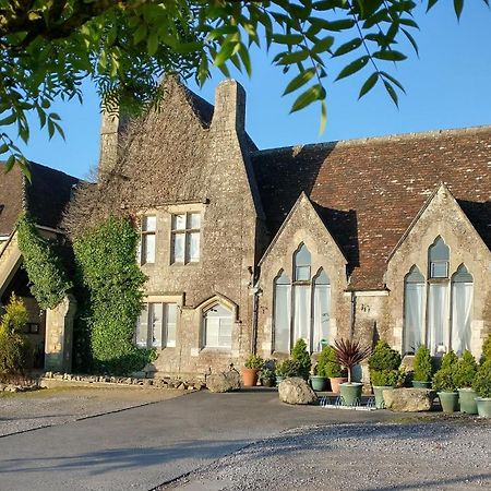 Schoolhouse Restaurant&Hotel Swindon Exterior foto