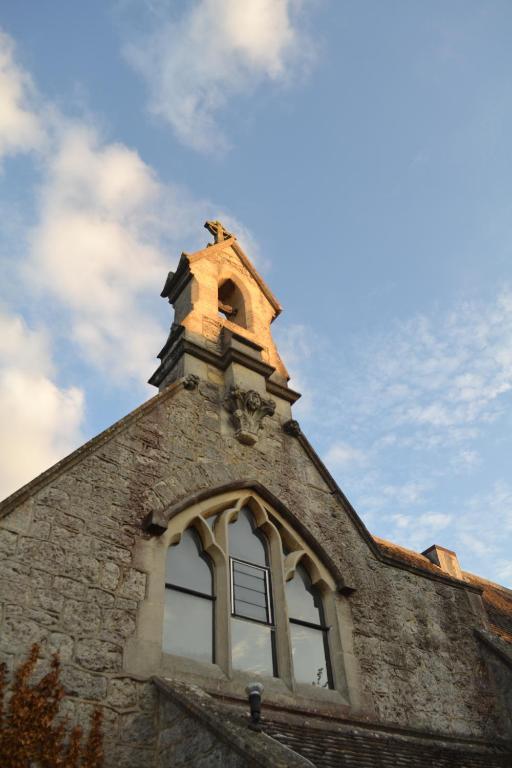 Schoolhouse Restaurant&Hotel Swindon Exterior foto
